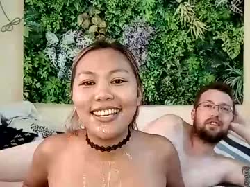 couple Chaturbat Sex Cams with tia_and_matt