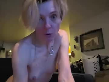 couple Chaturbat Sex Cams with mightydeer_petitenymph