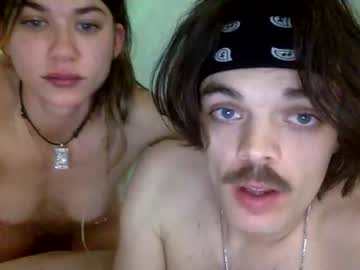 couple Chaturbat Sex Cams with bluntsandblowjobs