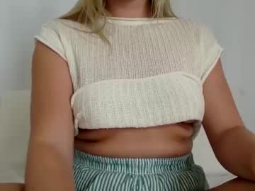 girl Chaturbat Sex Cams with innocentblonde789