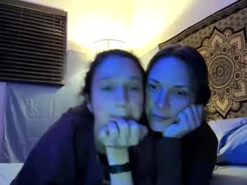 couple Chaturbat Sex Cams with sillygirlsxx