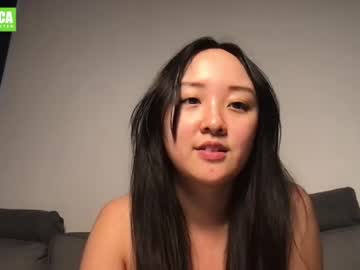 girl Chaturbat Sex Cams with yourlilylee