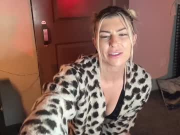girl Chaturbat Sex Cams with chloecumz4u
