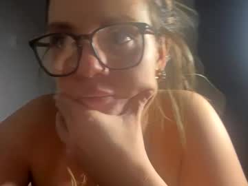 girl Chaturbat Sex Cams with snackonsophie