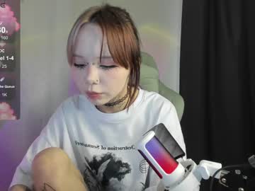 girl Chaturbat Sex Cams with gummi_heart