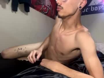 couple Chaturbat Sex Cams with midnitenmxxlite